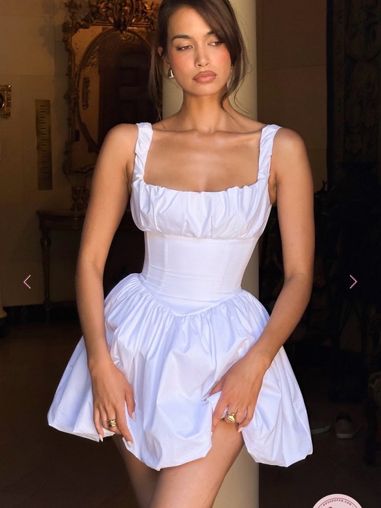 House of CB Dresses & Skirts - House of CB “Le Puff” dress